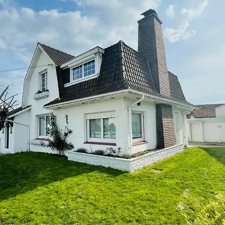 Holiday home De Charme Avec Jardin Proche De La Cucq